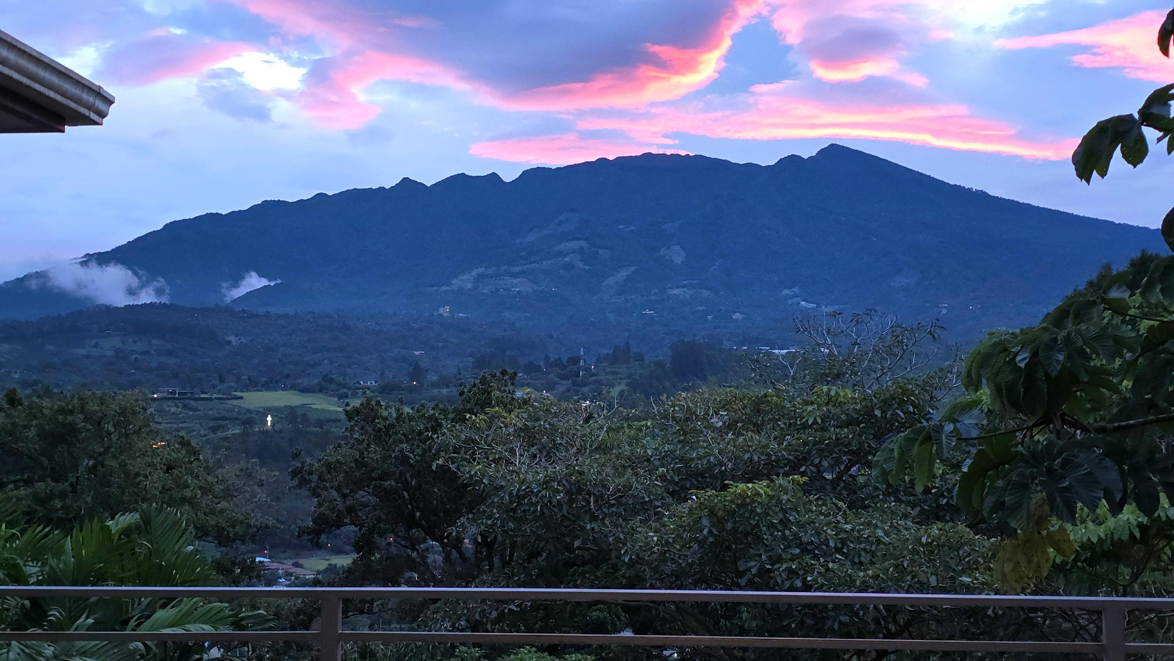 Excelente vista al Volcán Barú