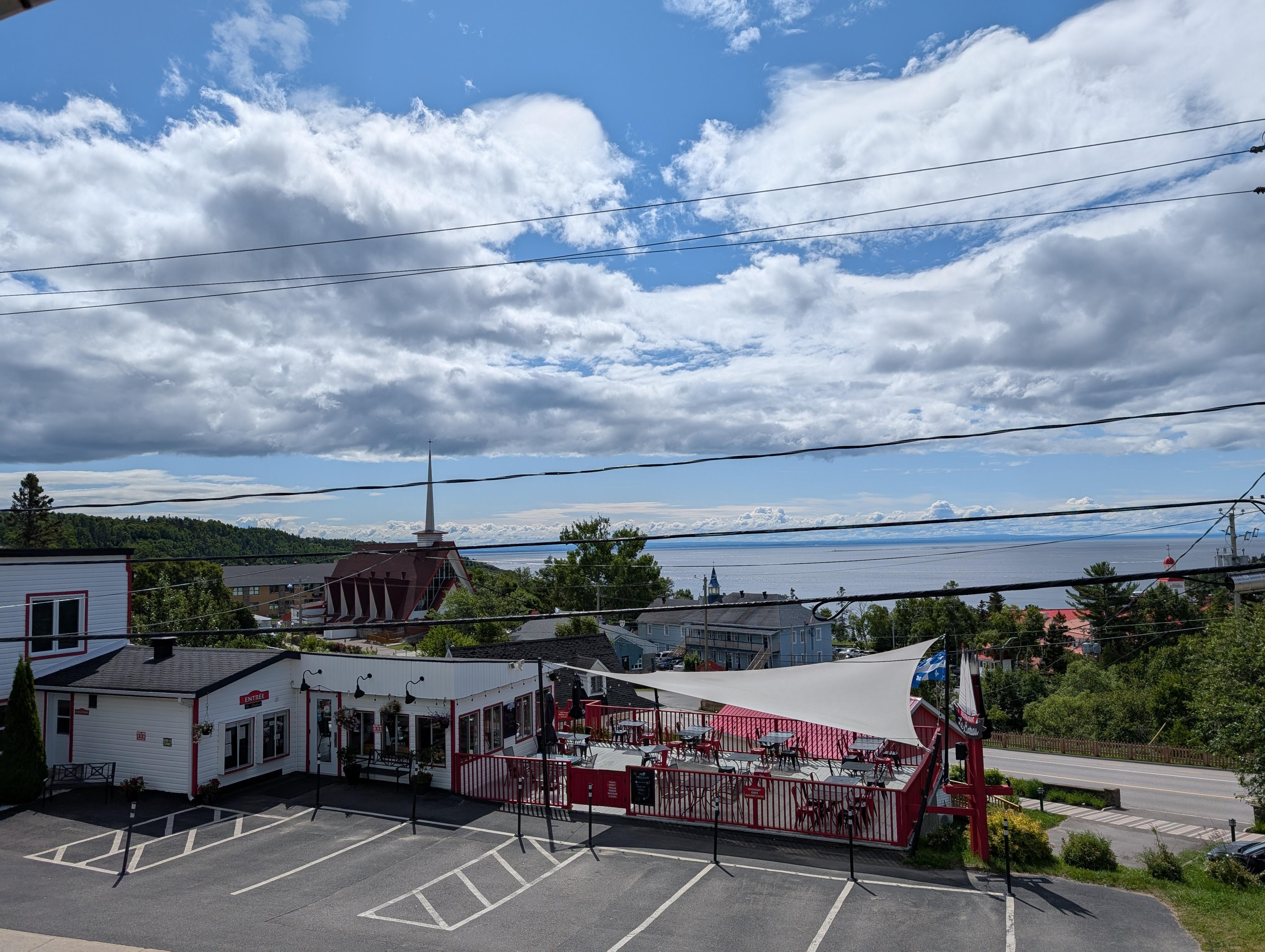 Vue depuis le balcon sur la plage de Tadoussac 