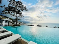 Lots of room for lounging or wading