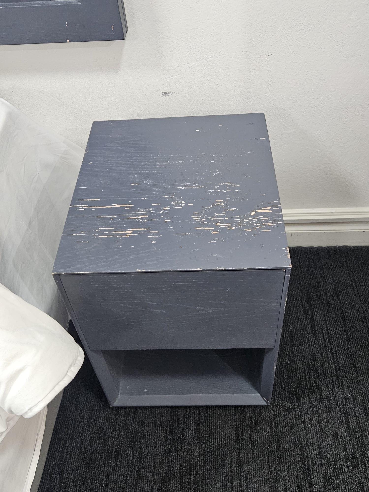 Furniture in poor condition 