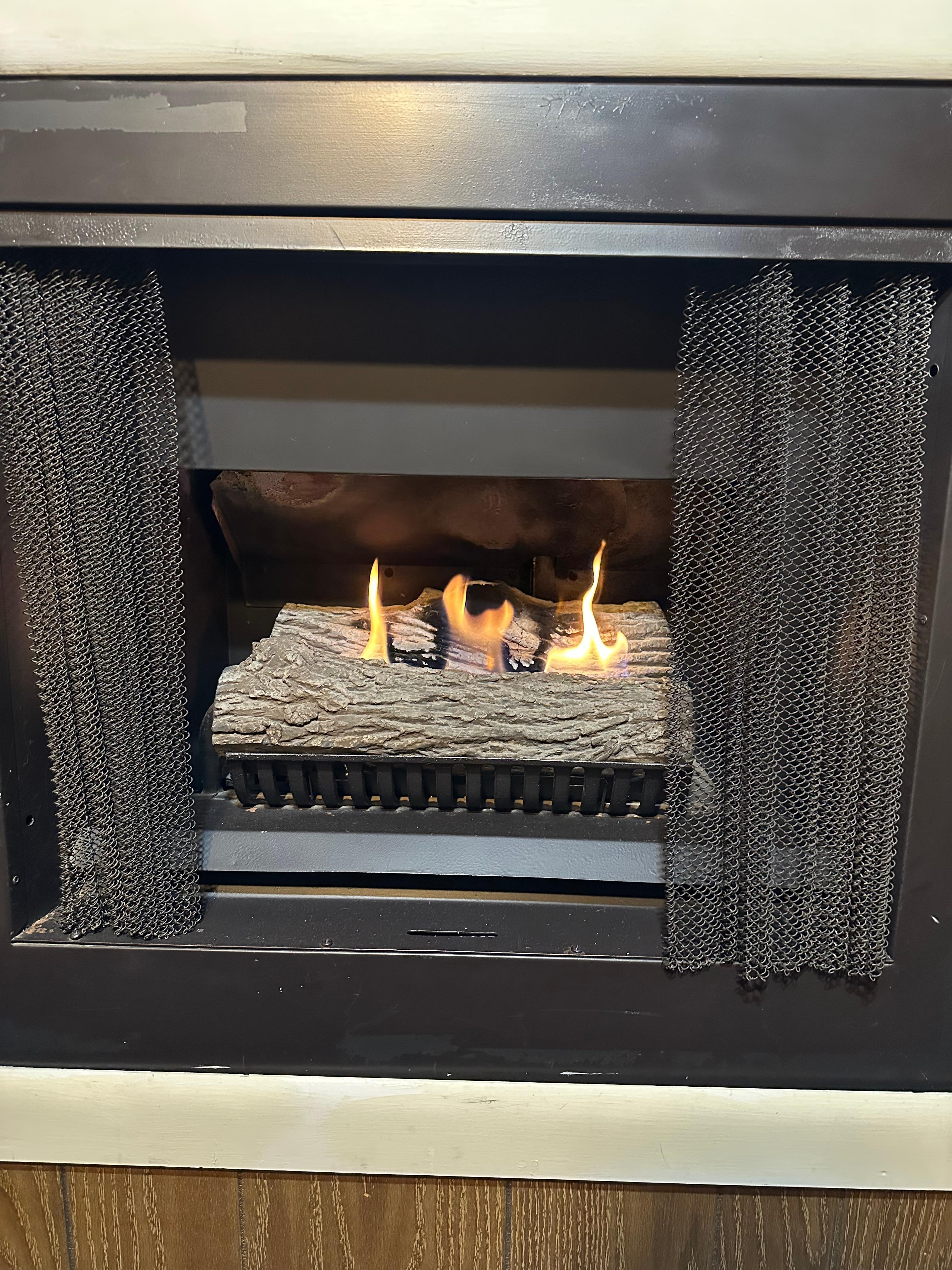 Nice kitchenette area.