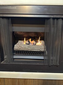 Nice kitchenette area.