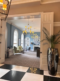Queens Hotel Lobby Sitting Room