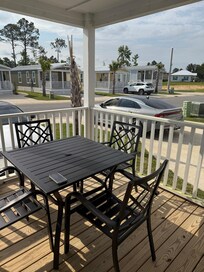 Perfect place to eat dinner and hangout!