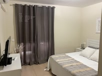 Une chambre spacieuse