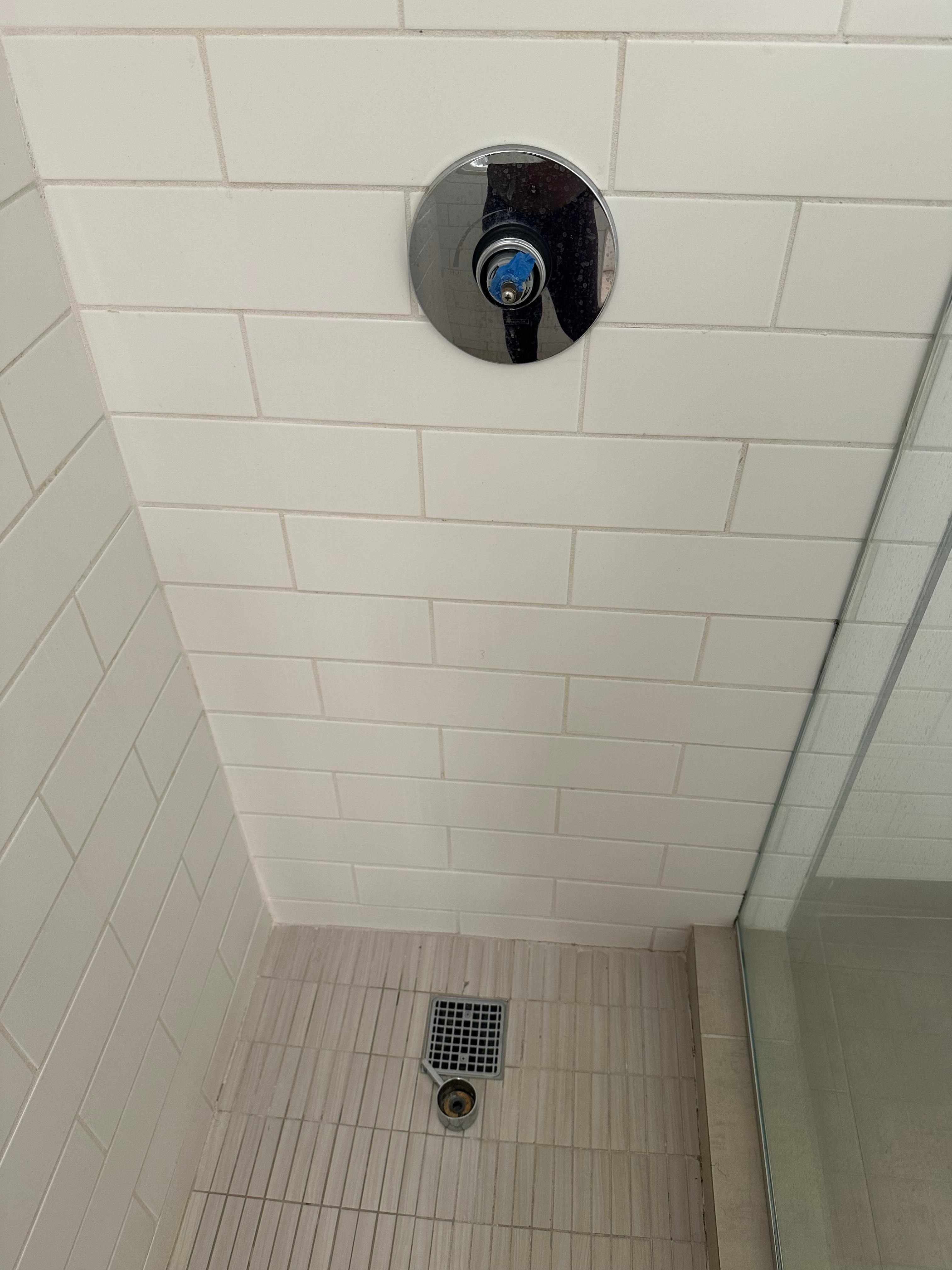 The shower knob slipped off when turning on the water. Have to be careful or you’ll hurt your toe.