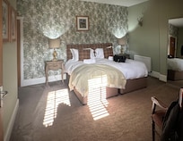 Marra room