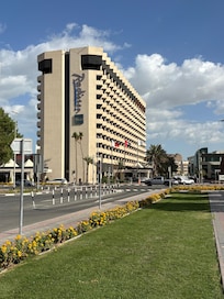 Radisson Dubai Creek