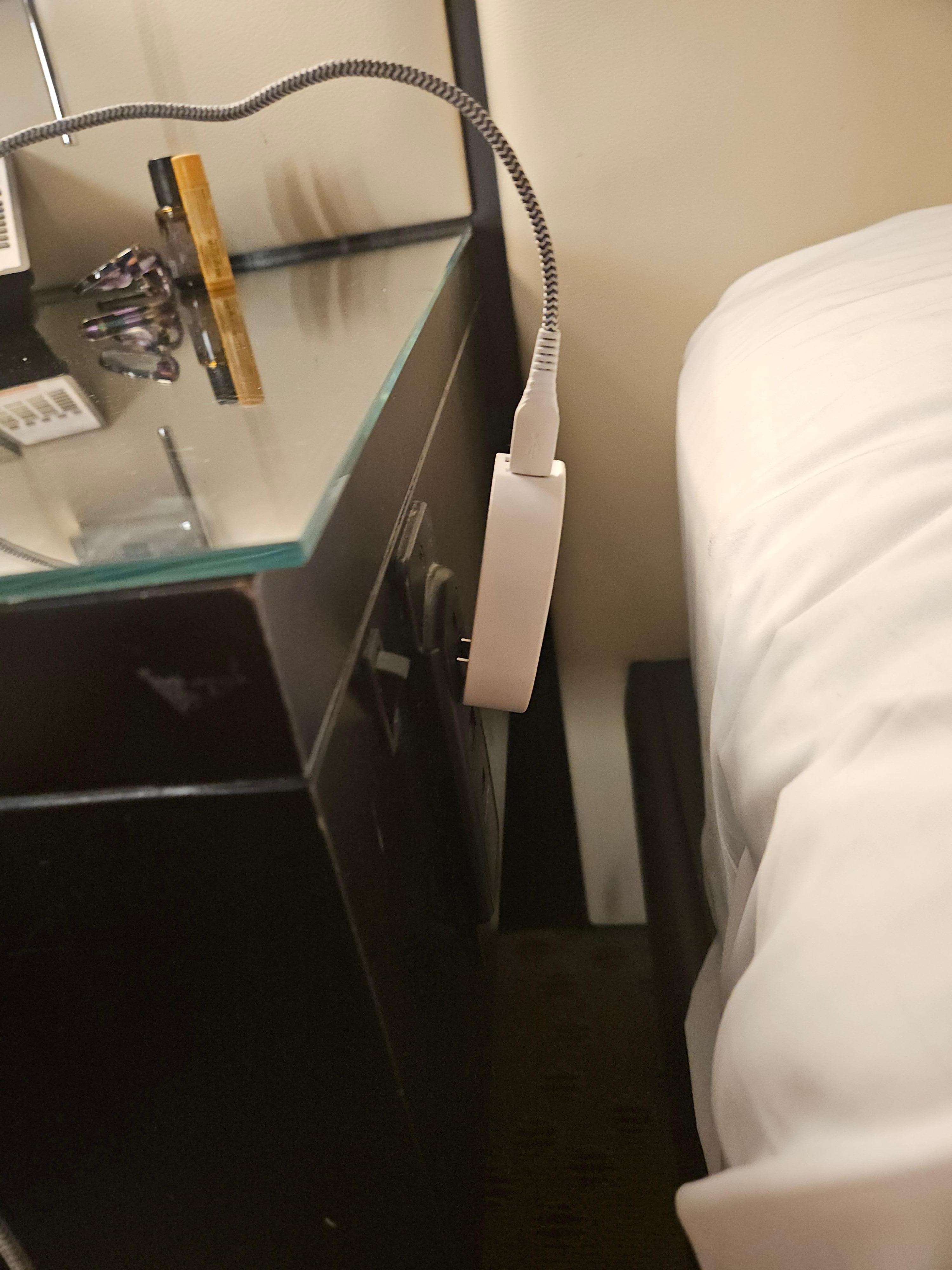 Super loose plug outlets