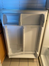 No shelves for drinks