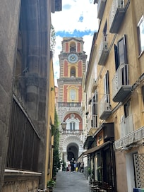 So many churches