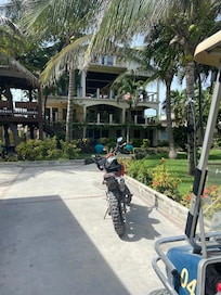 Parham Plaza Hotel
