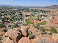 Great hike, doable for dogs & kids & active older adults (all seen on the trail)