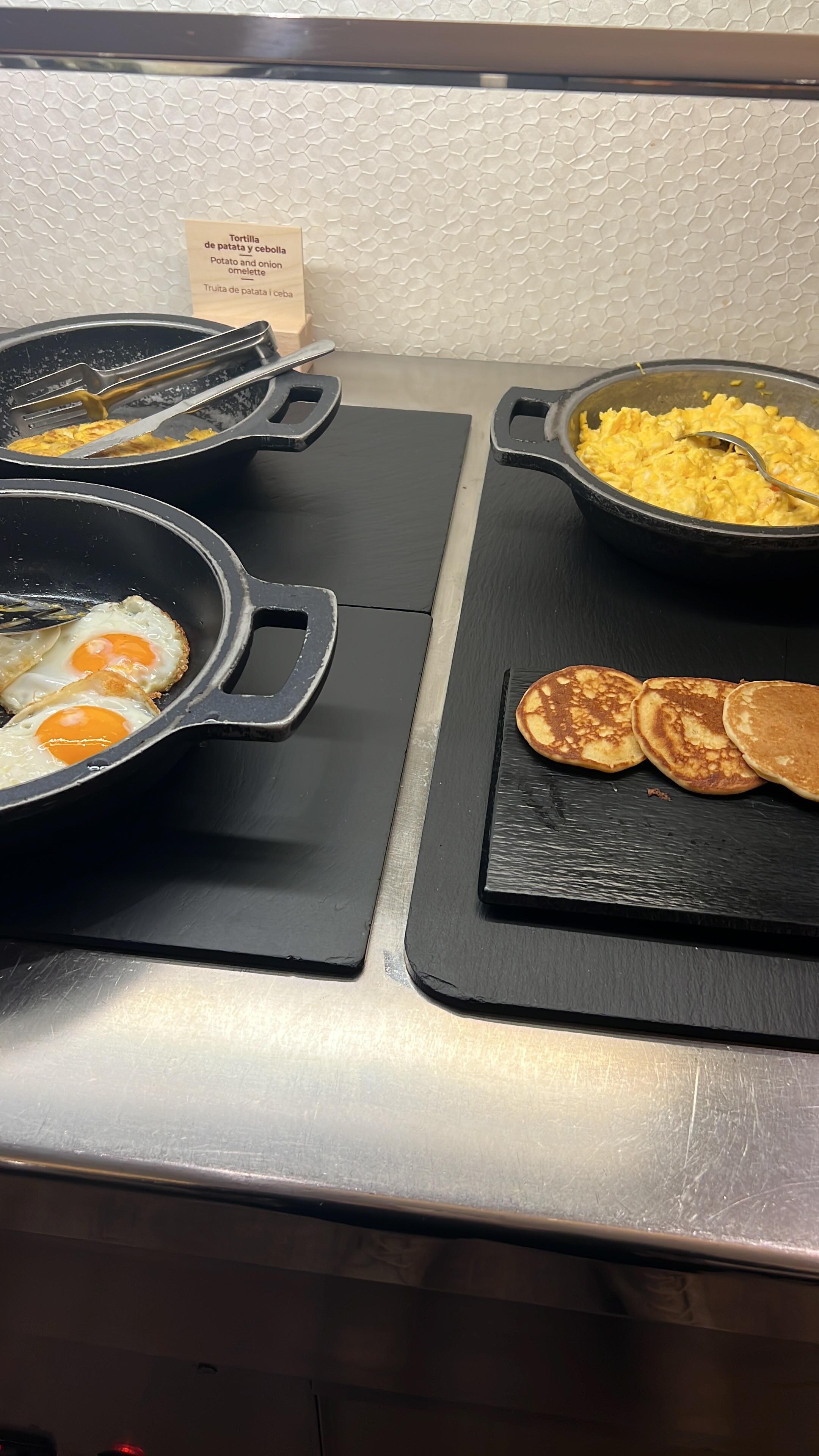 Breakfast buffet