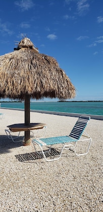 Very nice common area to sit and relax.