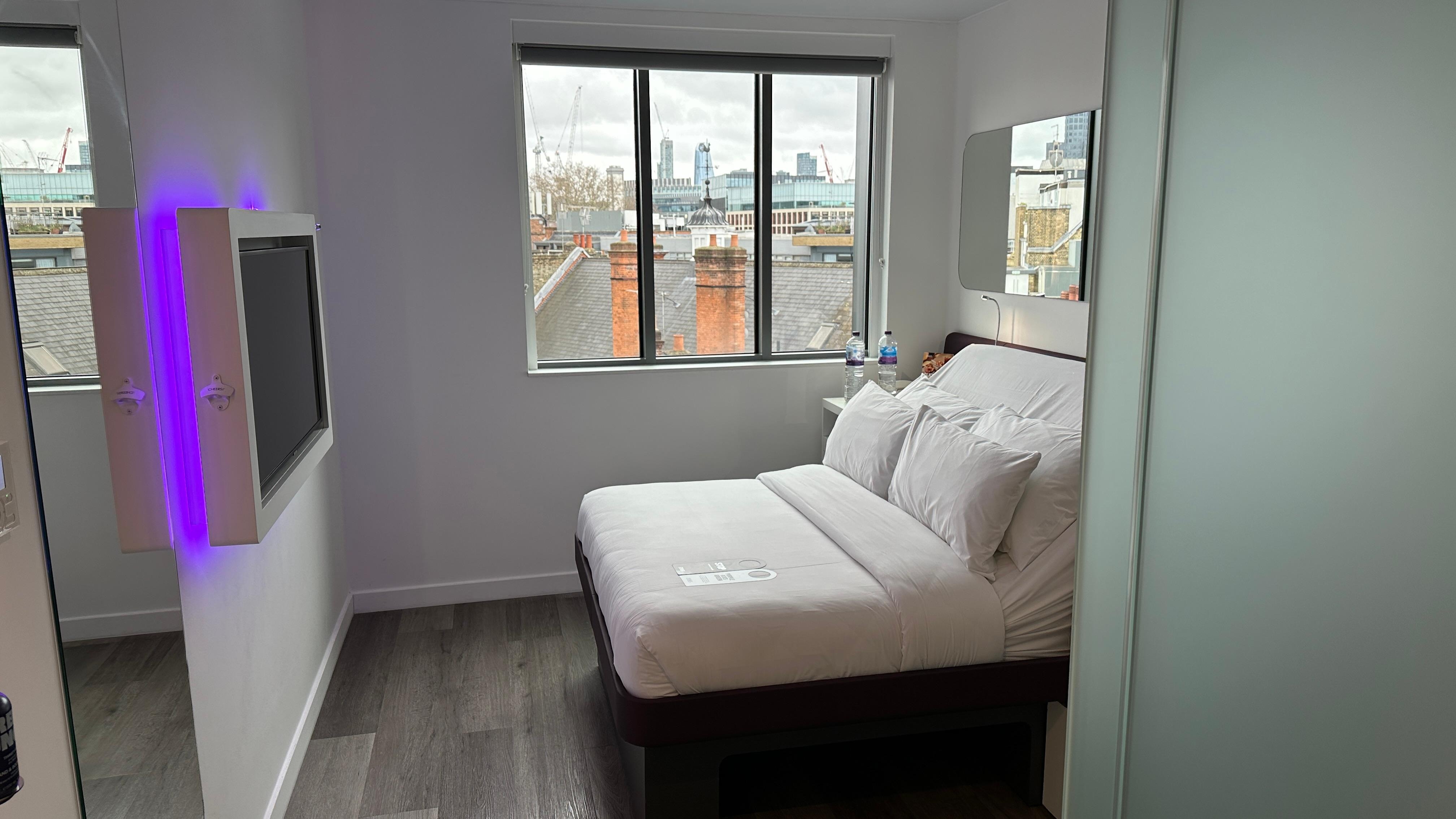 The upgraded room with a city view