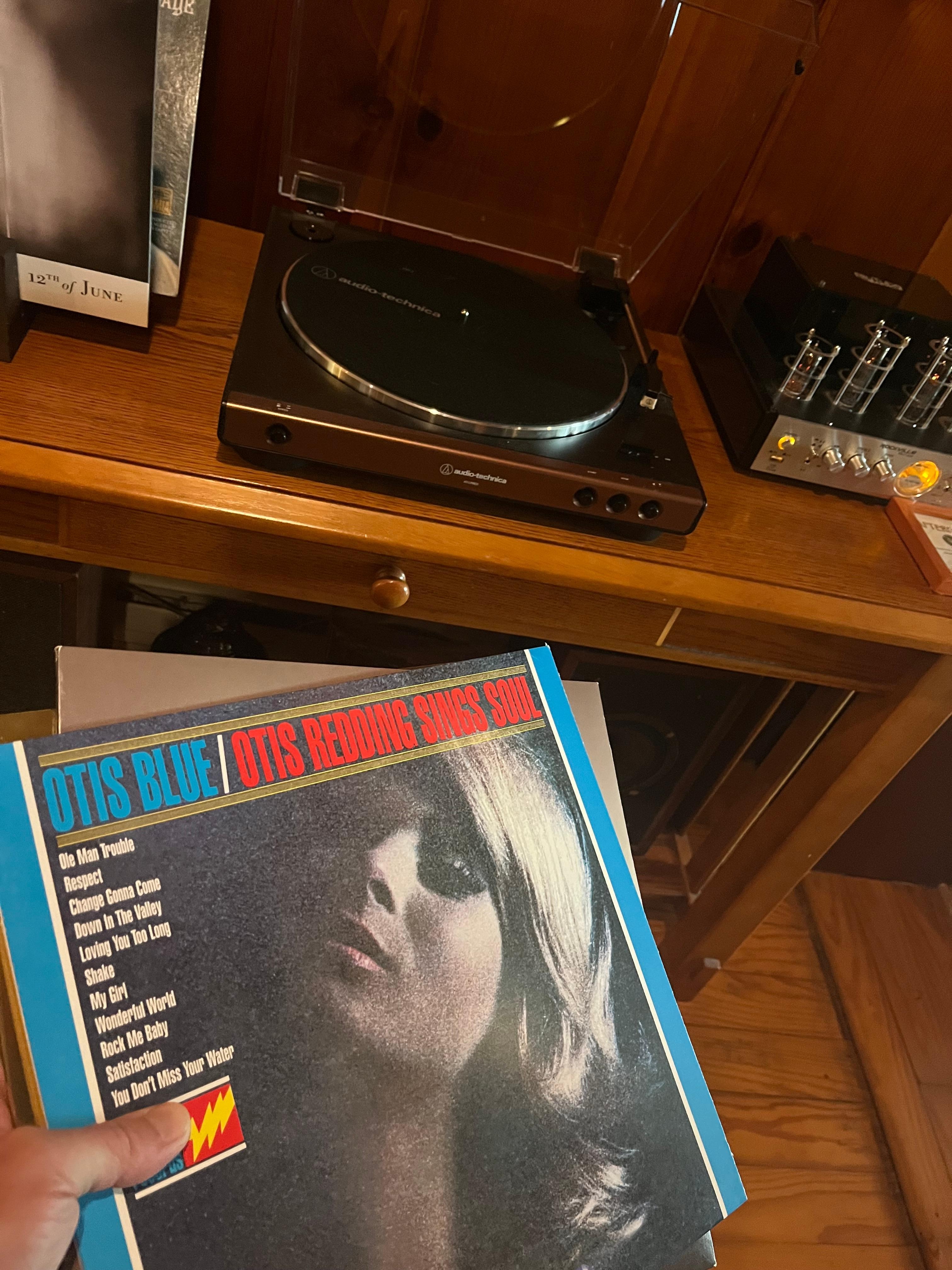 Otis Blue! Are you kidding me. Great sound from this little system. 