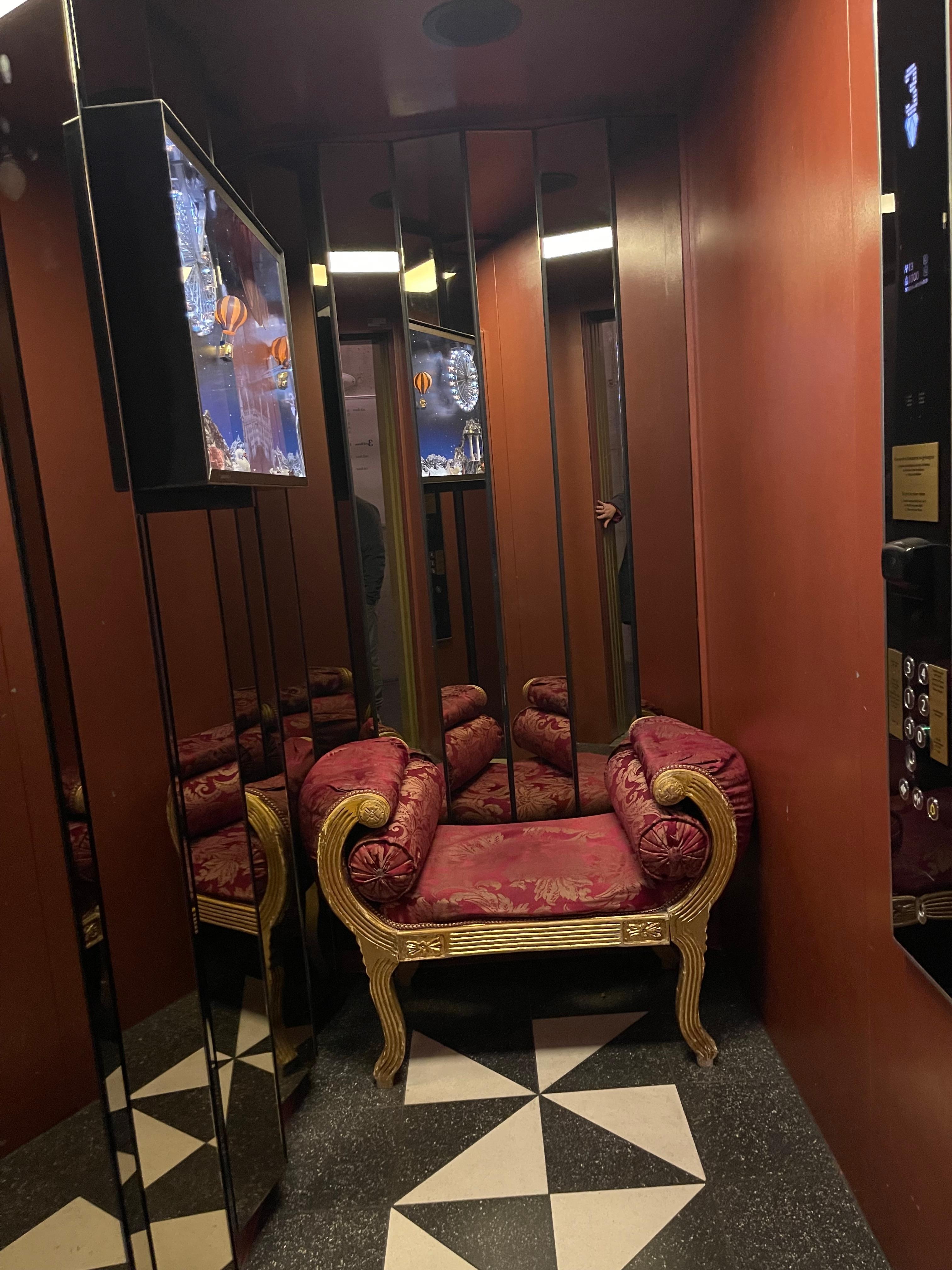 Cutest elevator ever!! 