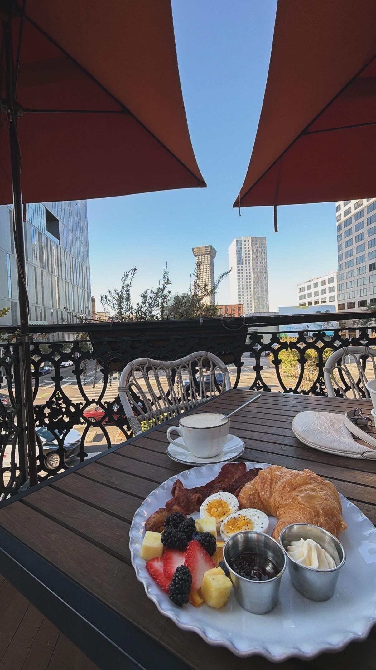 Complementary breakfast 