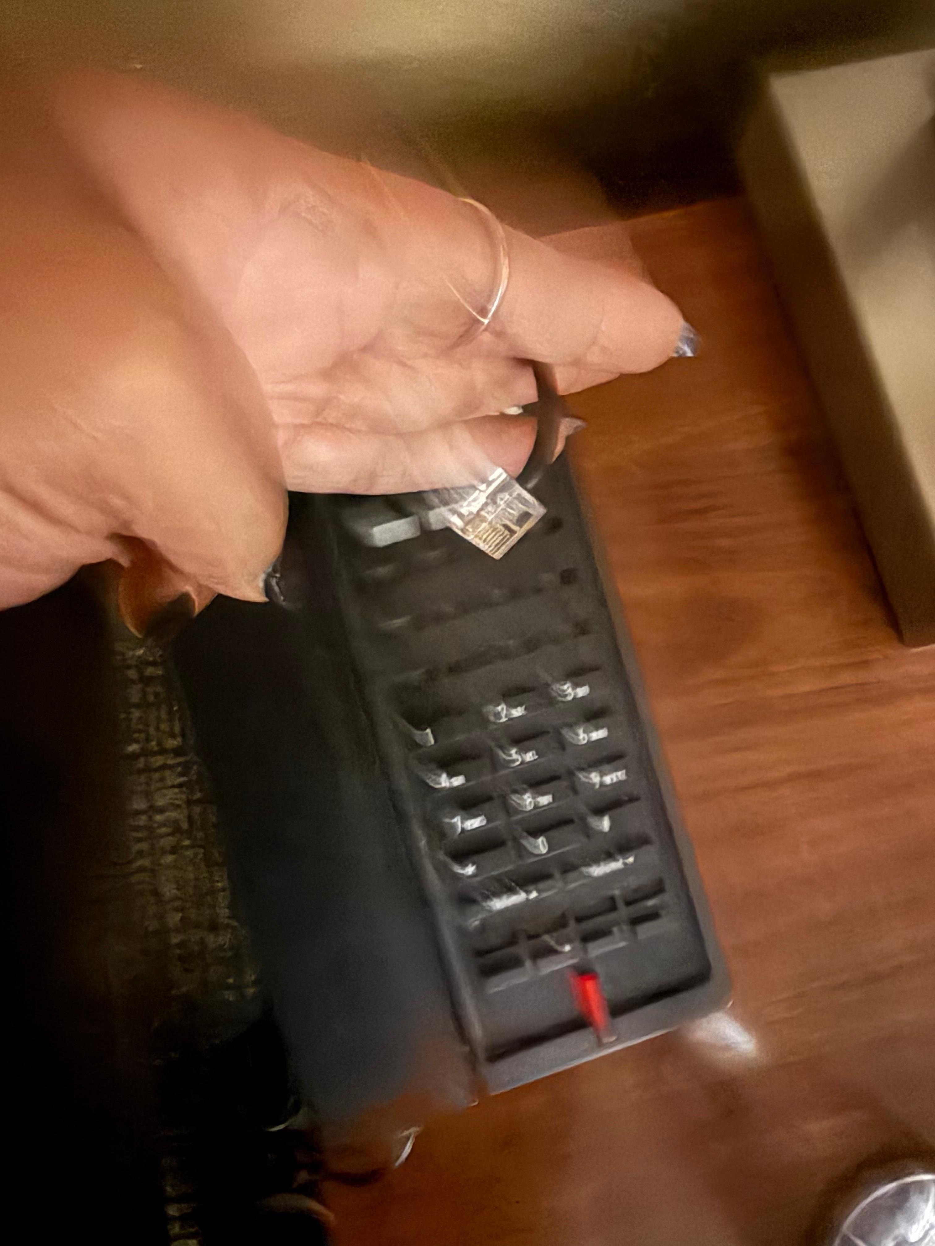 Phone didn’t work cord didn’t stay in 