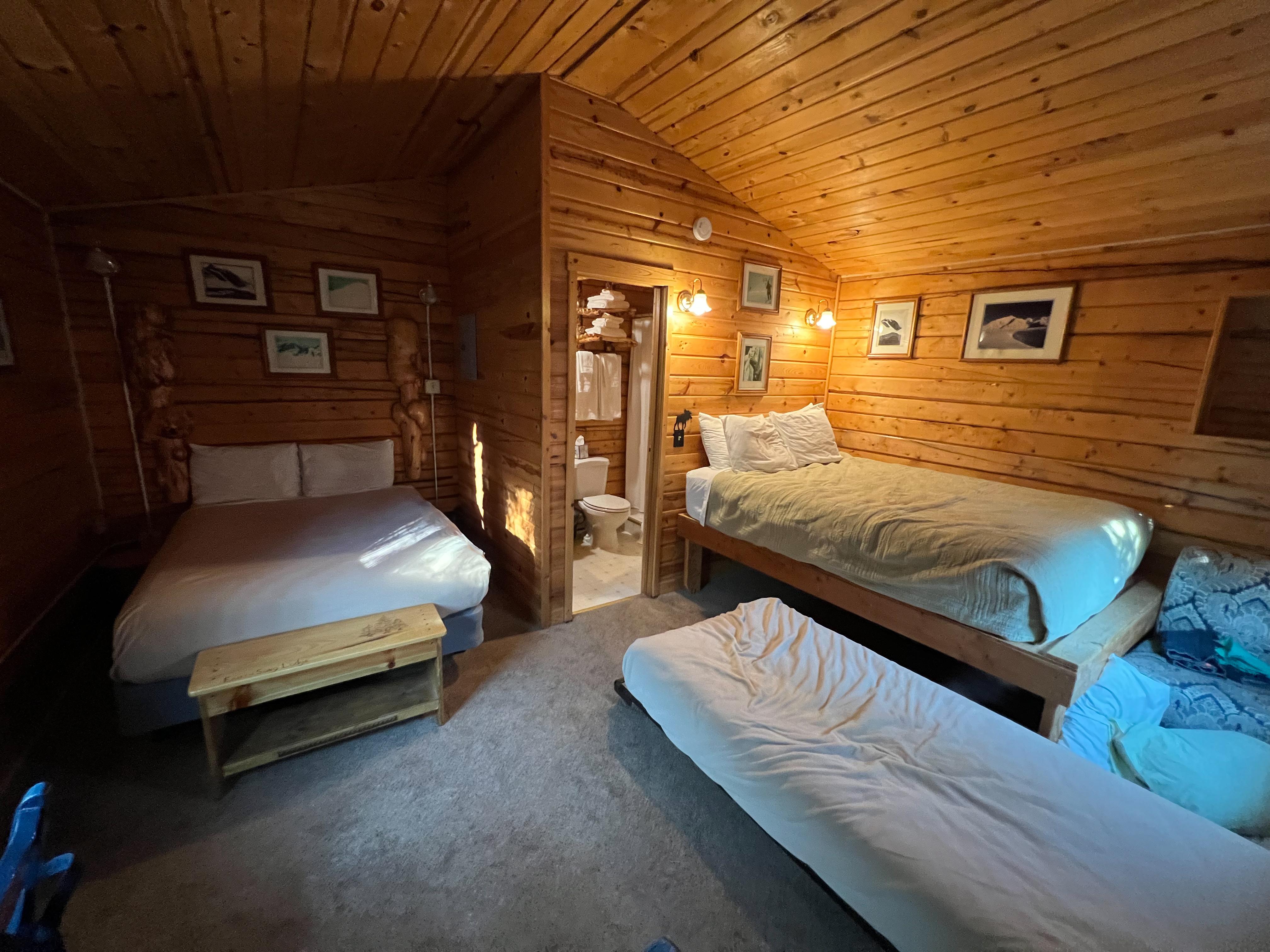 Family cabin. 2 Queen beds with twin trundle under one of them. 