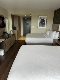 Nice clean rooms.