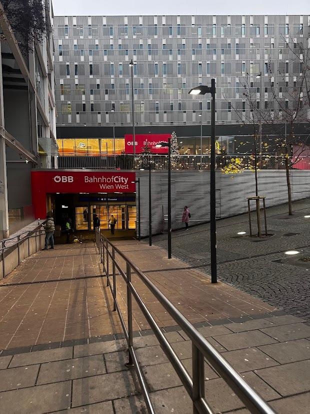 perto da estação trem