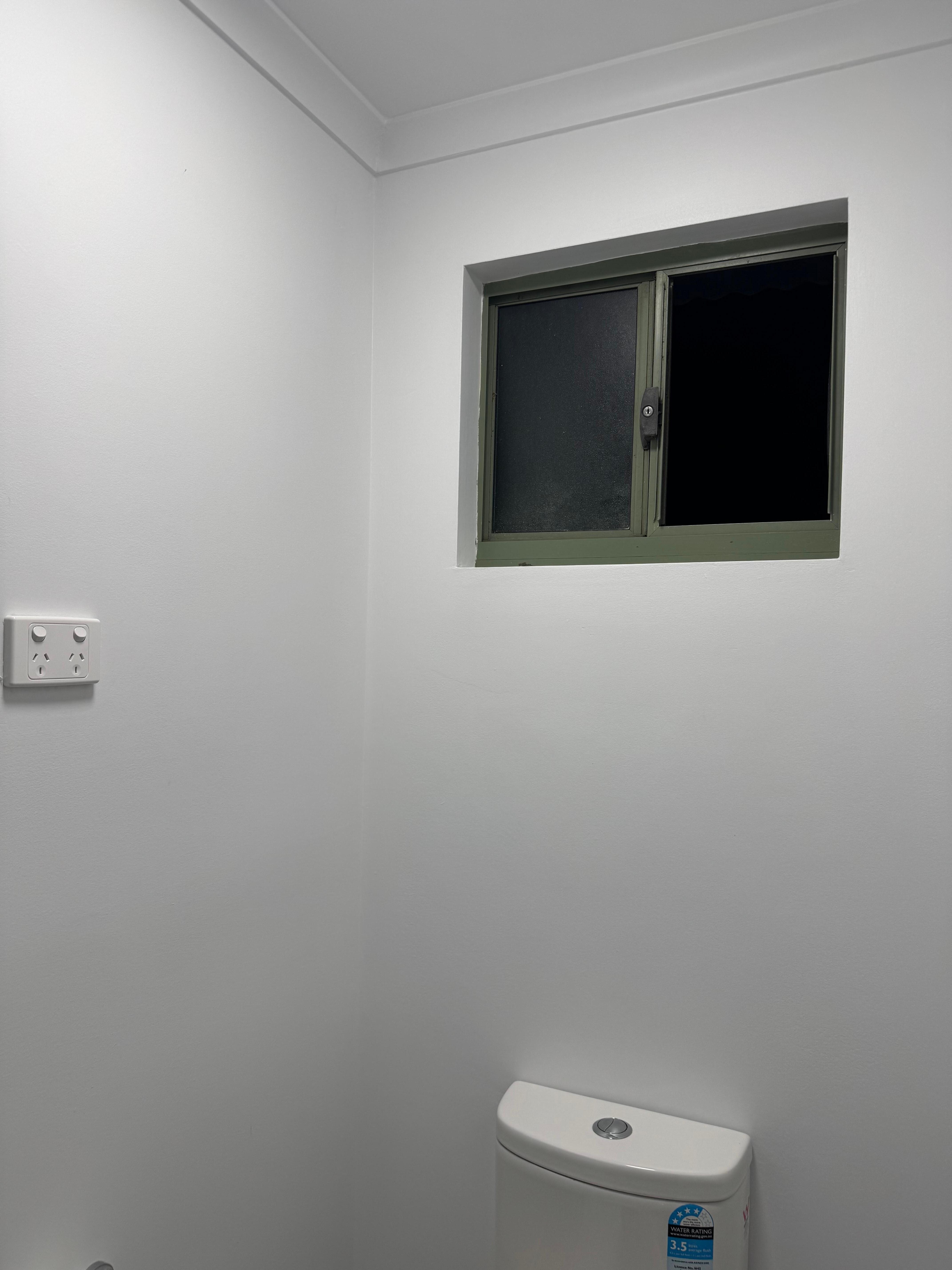 No bathroom window