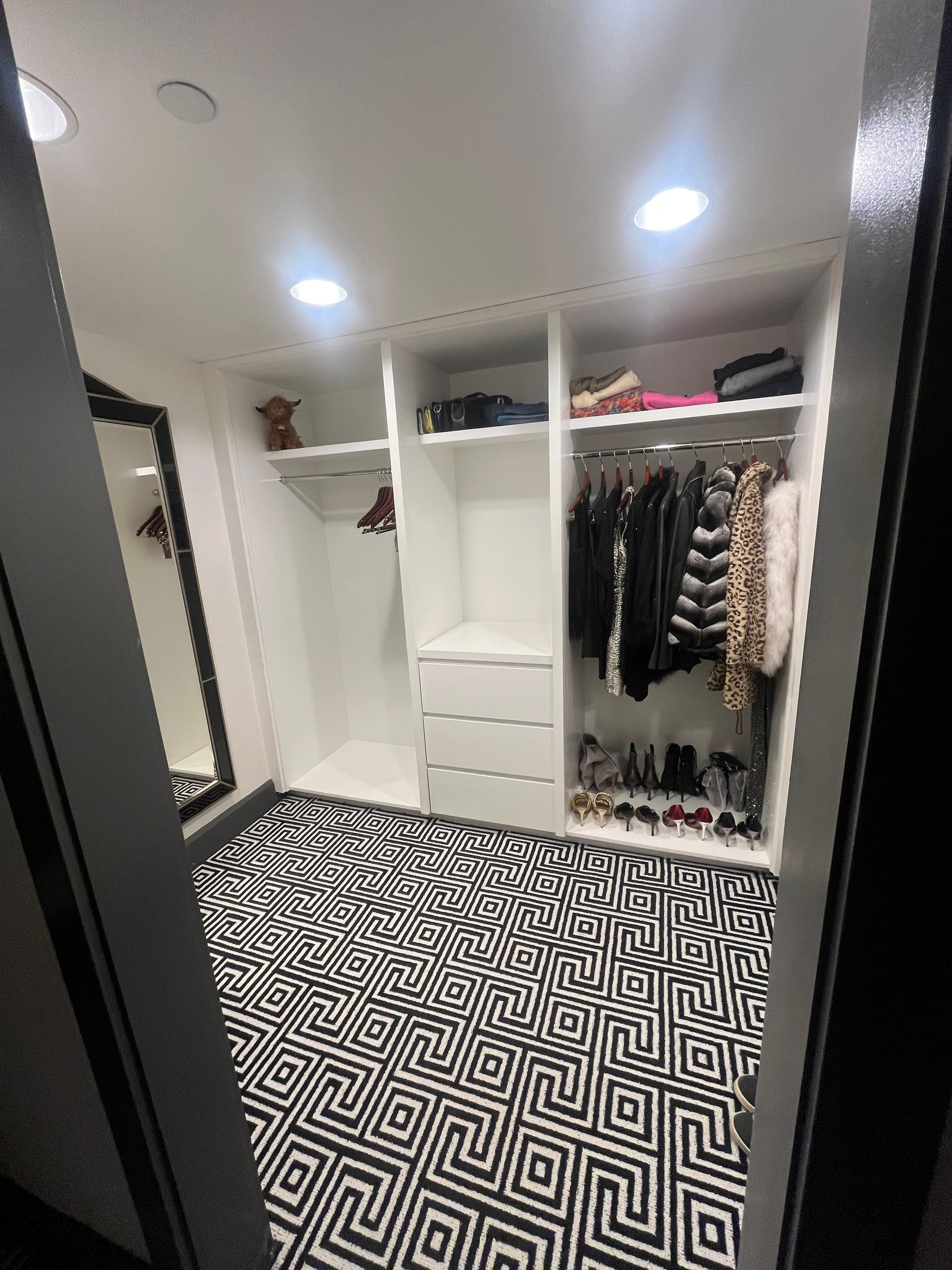 Awesome closet space 