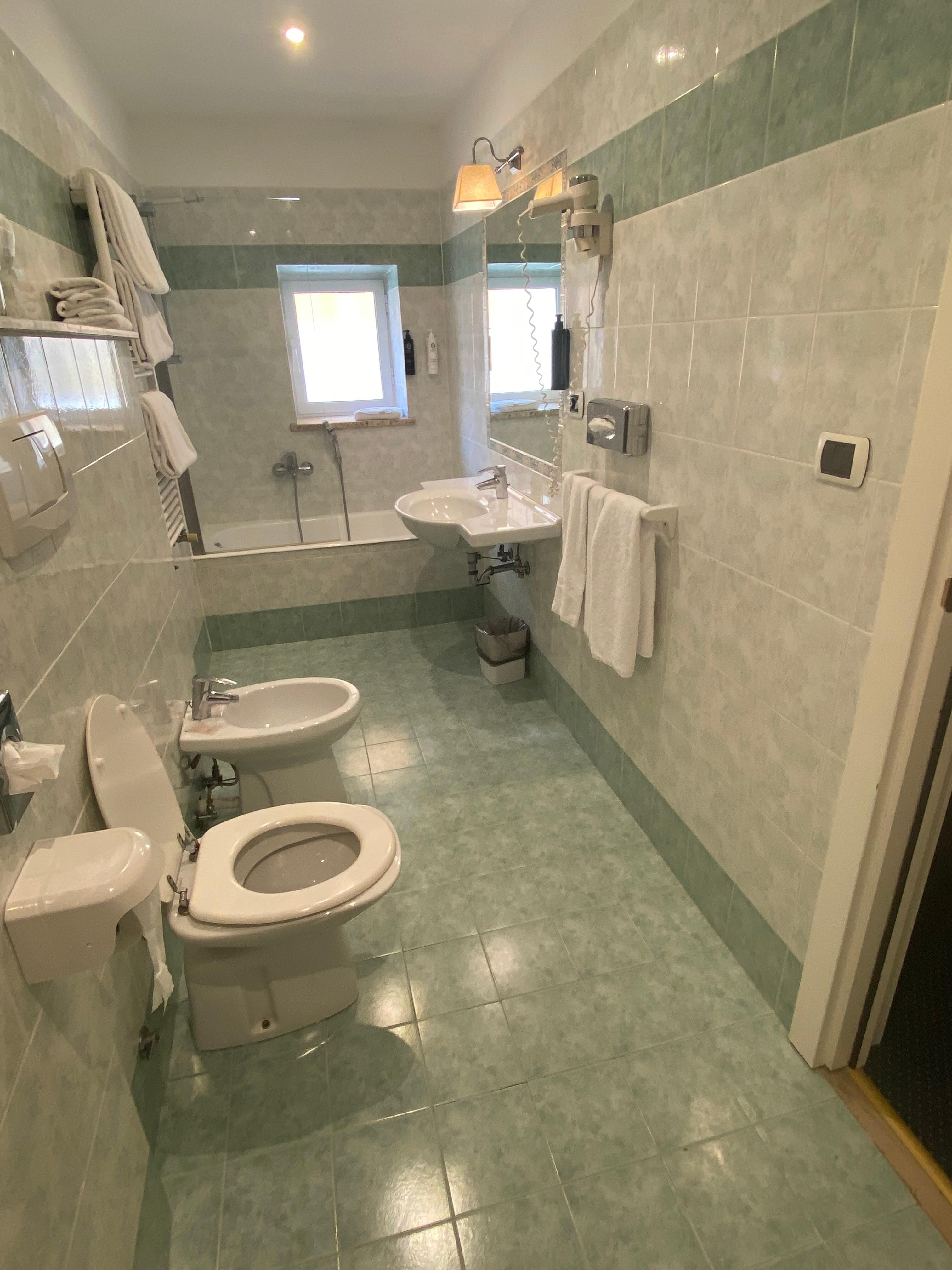 Very nice, large bathroom -super clean!