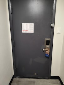 random blotches of paint gave off a “we tried, but then we gave up” kind of ambiance