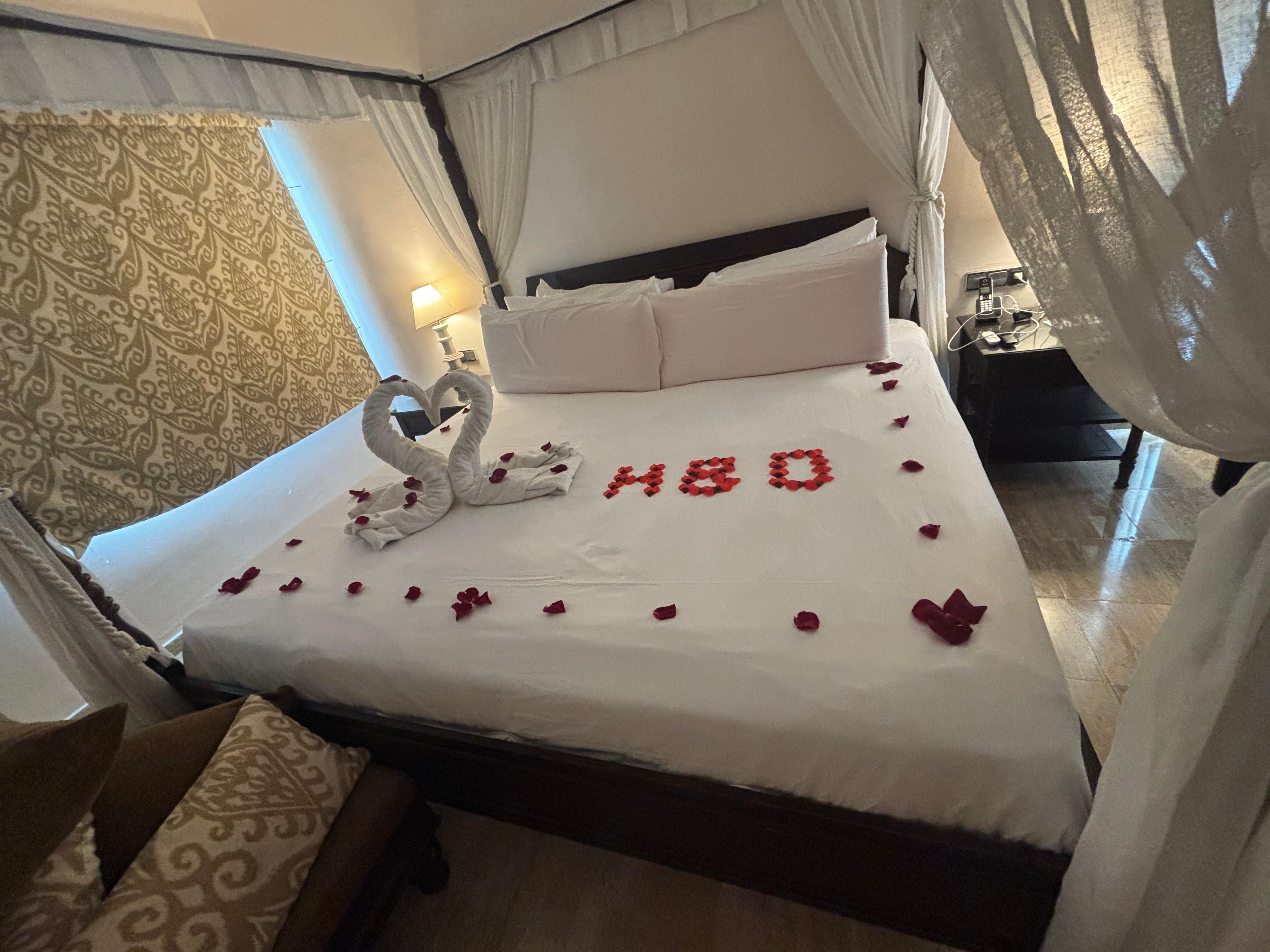 Happy birthday surprise decor! 