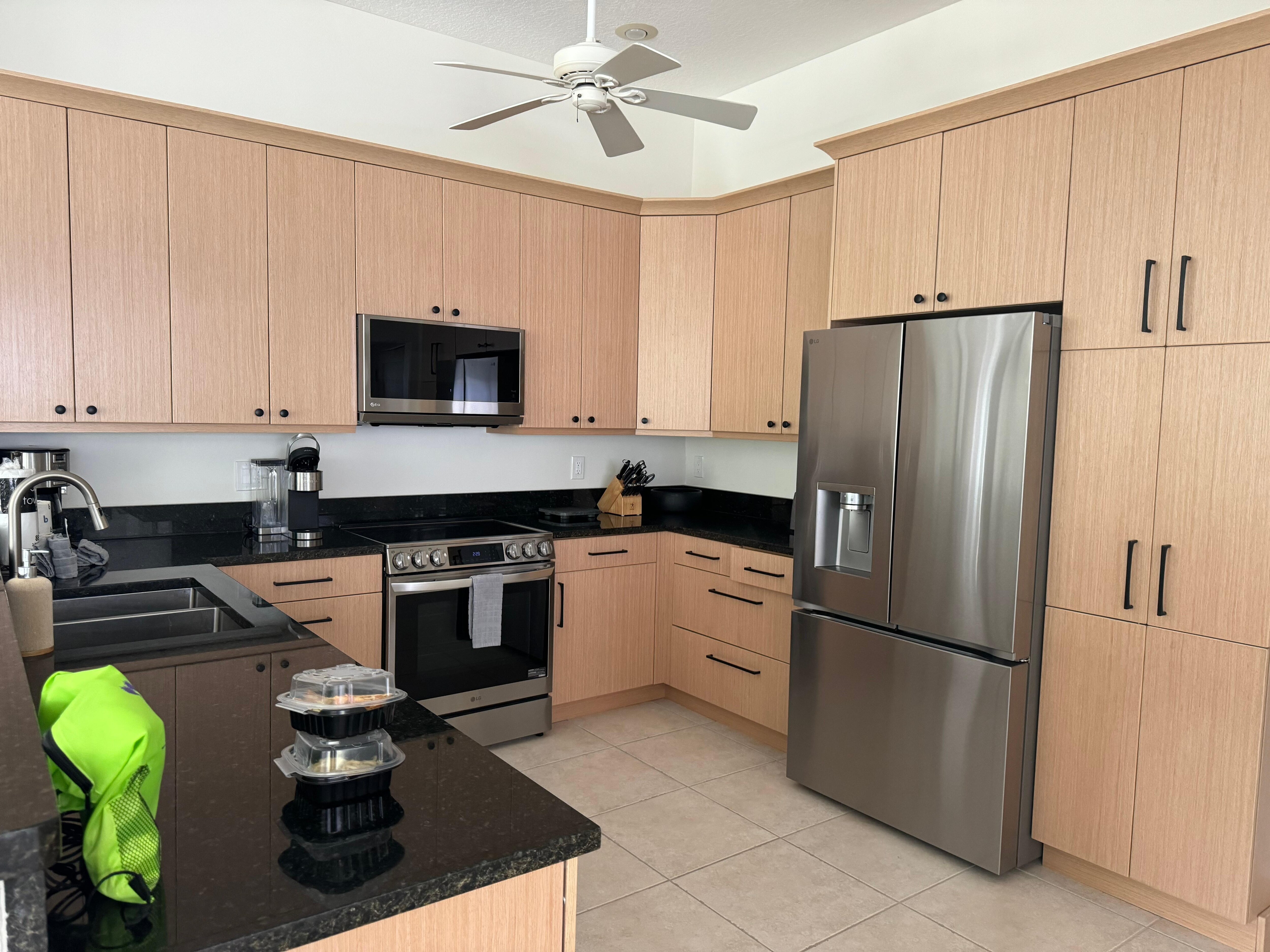 Kitchen. Plates, pots/pans, silverware, cups, keurig provided 