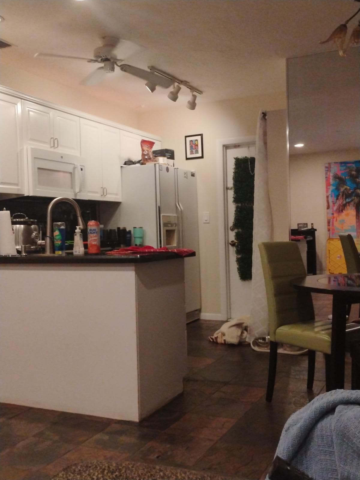 Kitchen area