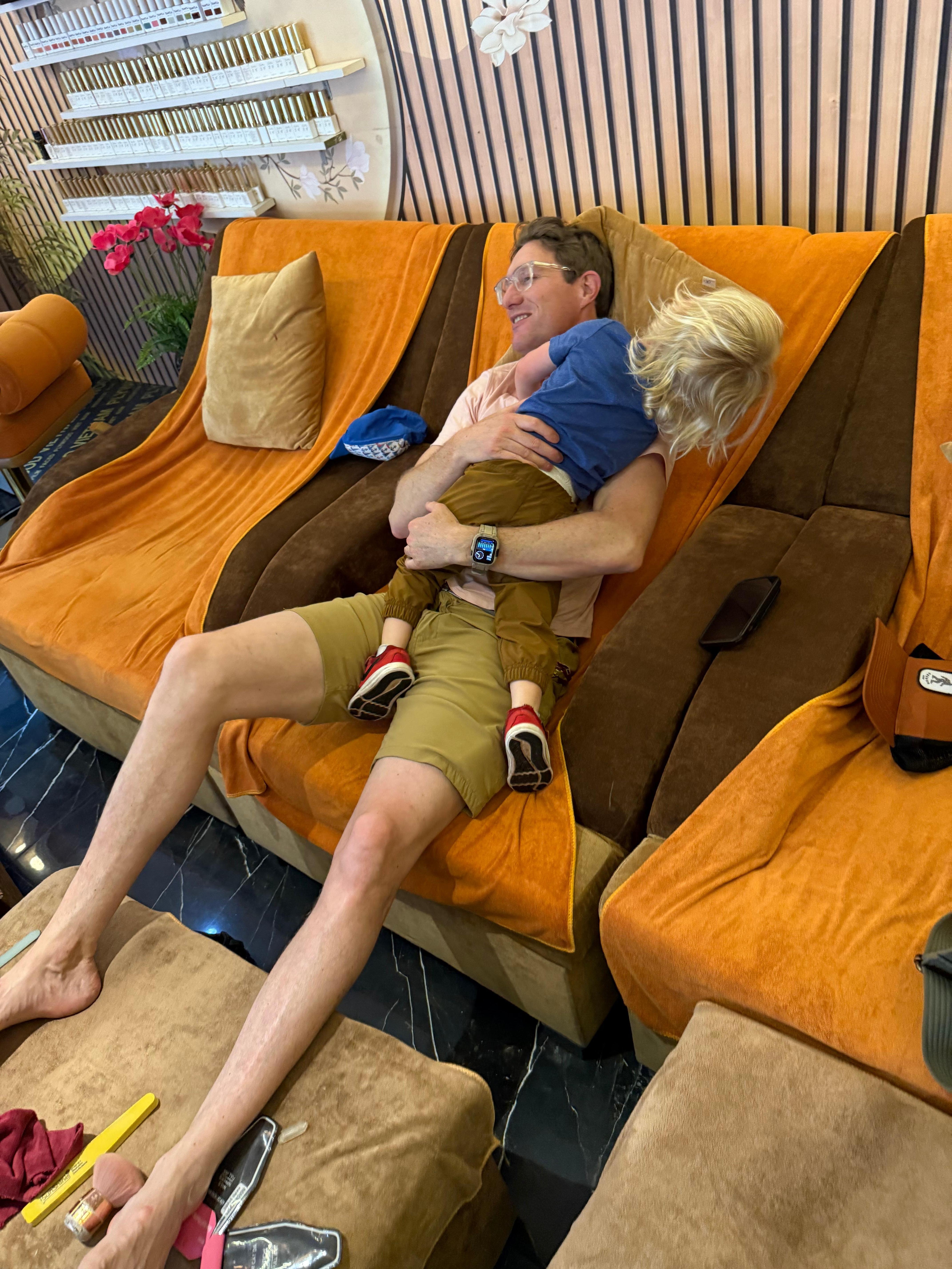 I didn’t take pictures of the home stay but this is a massage place within like 3 minutes walking we really enjoyed. 