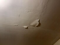 Ceiling crackd