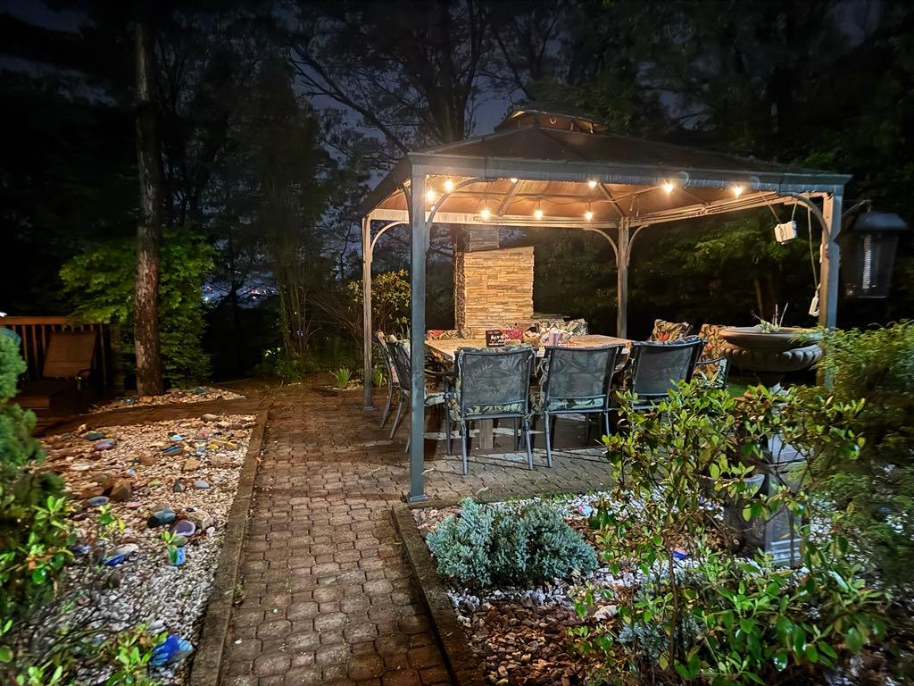 Outdoor sitting area