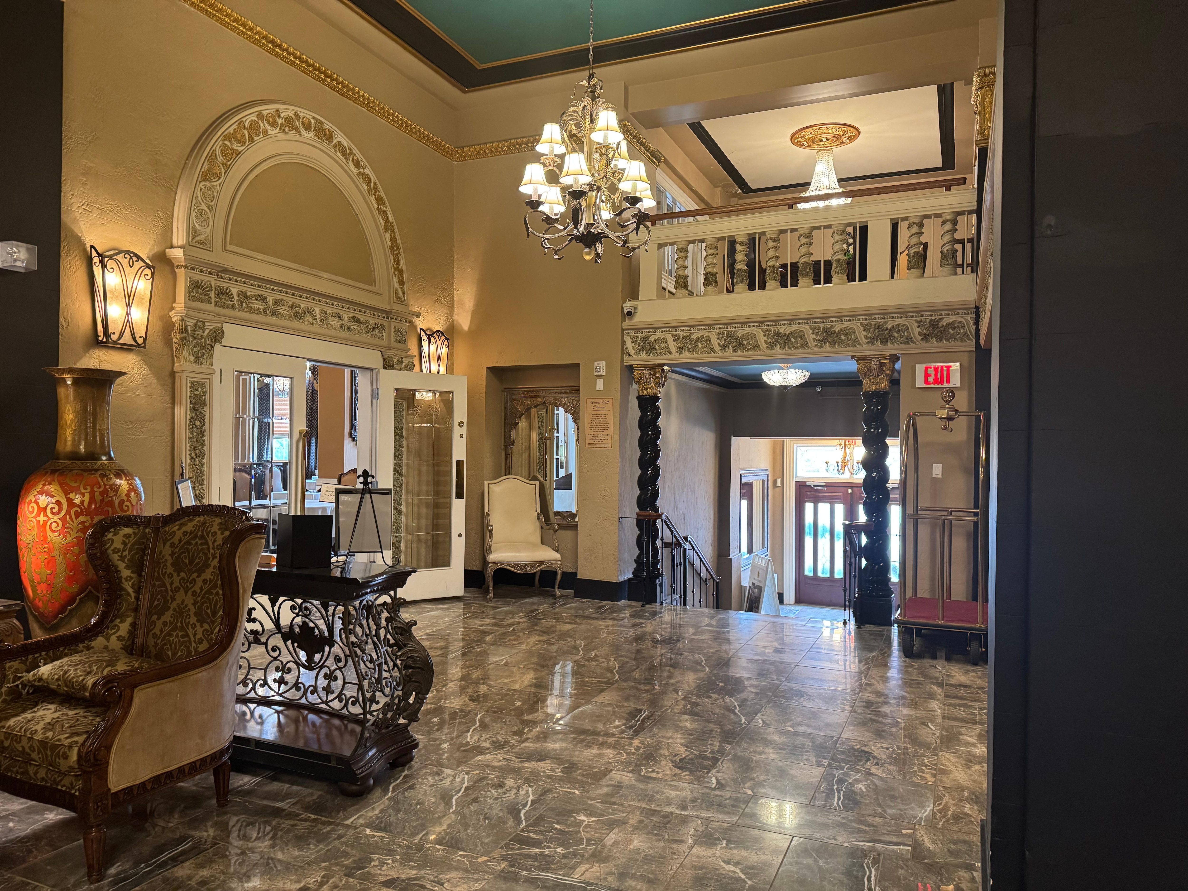 Lobby 