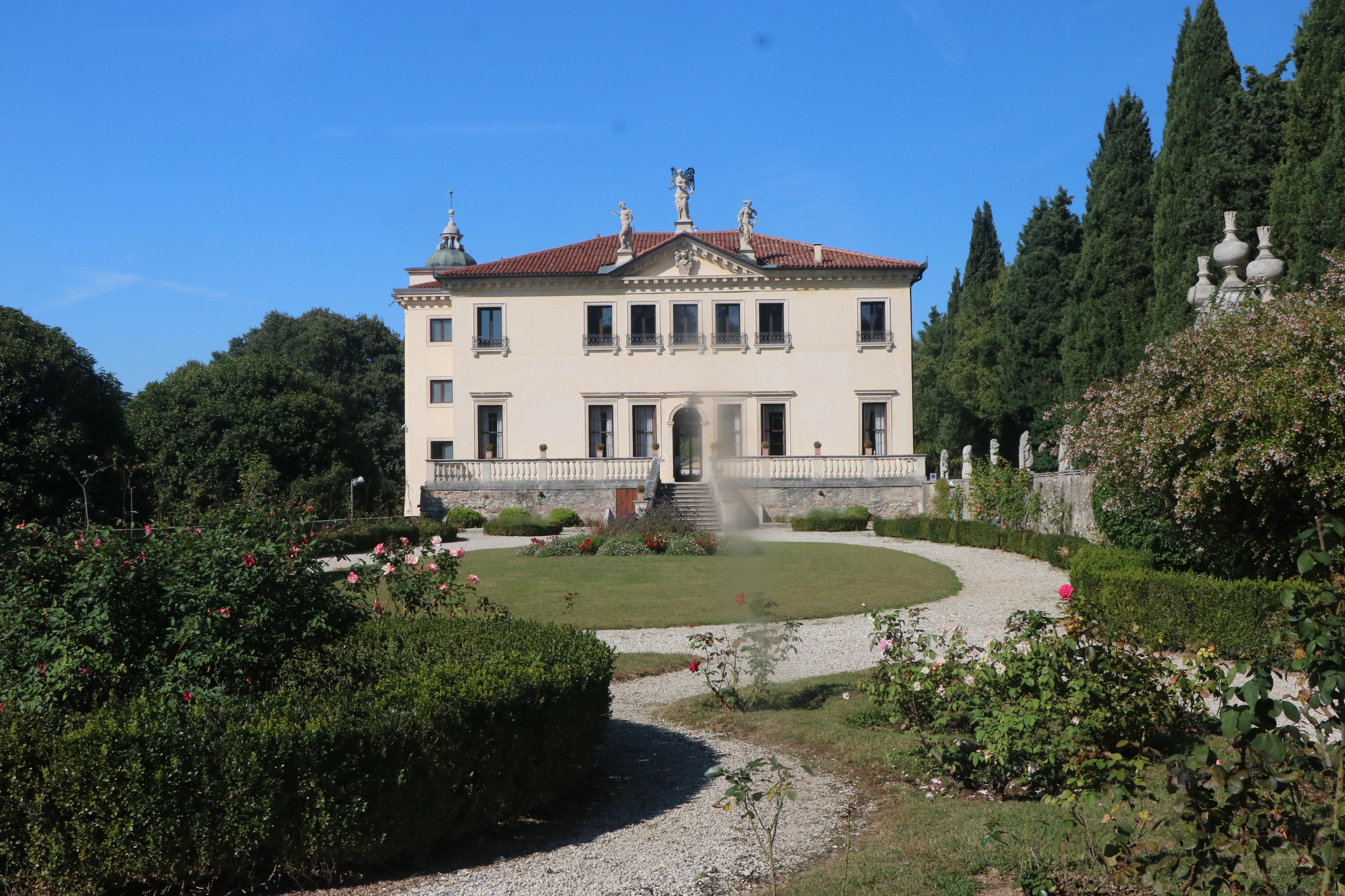 The main house.  Tour is included.