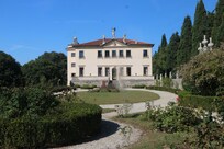 The main house. Tour is included.