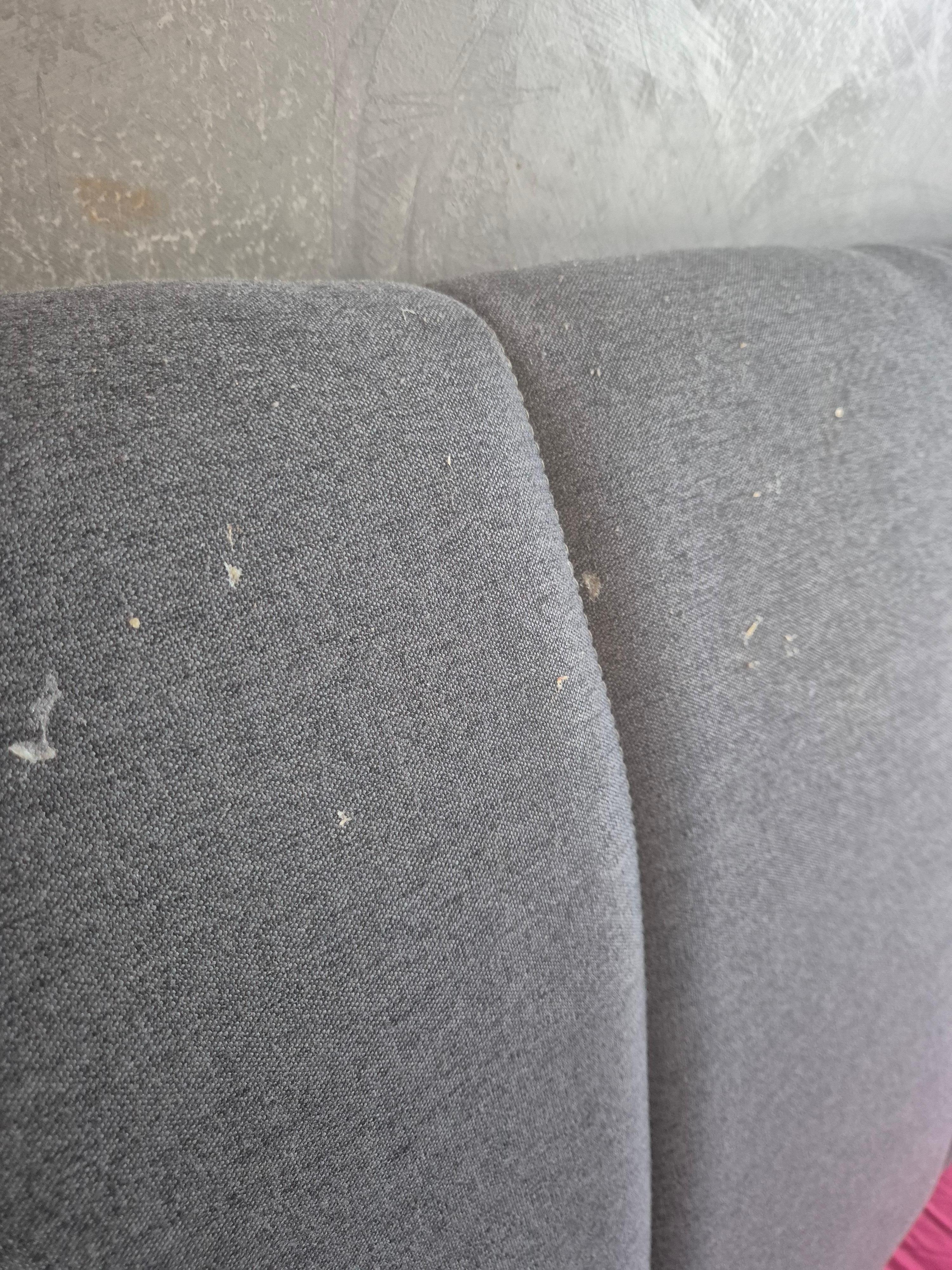 boogers all over the bed head