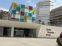 Pompadou /Glass cube
