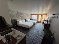 Bedroom with two Queen beds and a Mountain View.