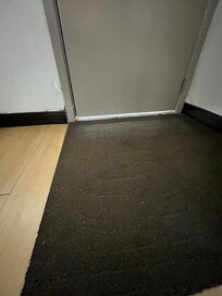 Large door gap