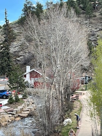 Beautiful well kept area!