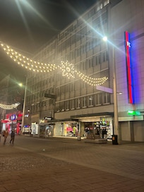 Picture of a building and a street