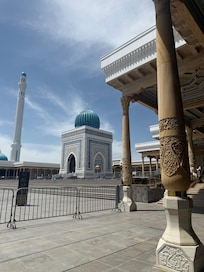 Proche du Registan square