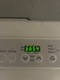 Shows the air temp of 54 degrees in the bedroom!!