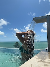 Piscina, melhor lugar do hotel e uma vista lindíssima