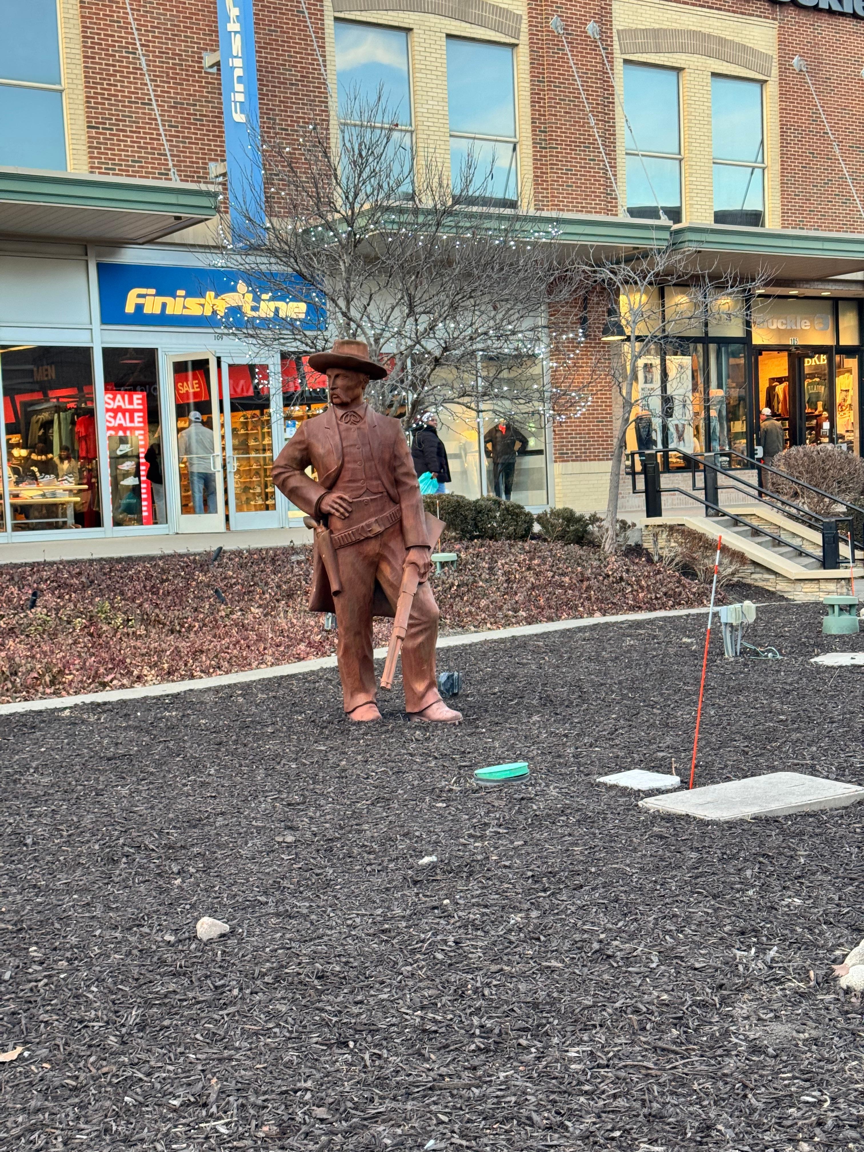 Right across the street from shopping, restaurants and entertainment!